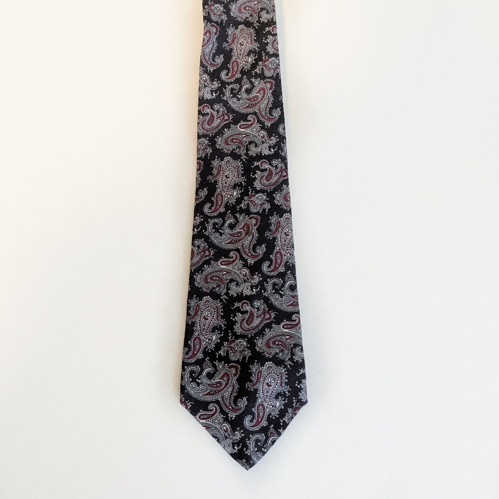 Surrey Paisley Patterned Tie